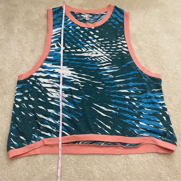 NWOT Free People Movement Love Crop Tank in Varsity Blue Combo Size Medium - Picture 6 of 11